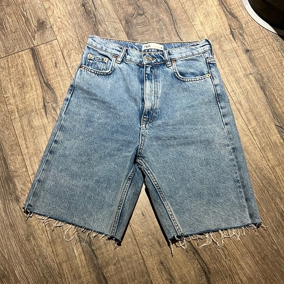 Zara the 90’s Bermuda - Picture 2 of 10